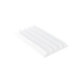 Prostokątny biały panel wygłuszający Basotect o wymiarach 25x50 cm z profilem klinowym.