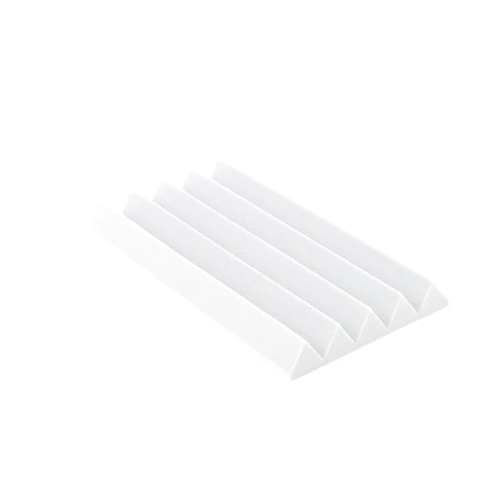 Prostokątny biały panel wygłuszający Basotect o wymiarach 25x50 cm z profilem klinowym.