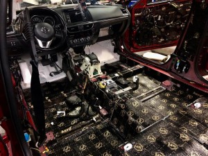 Mazda 6 wygłuszenie podłogi – zdjęcie 2