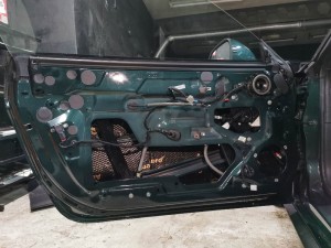 Ford Mustang BULLIT wygłuszenie drzwi, bagażnika i nadkoli – zdjęcie 3