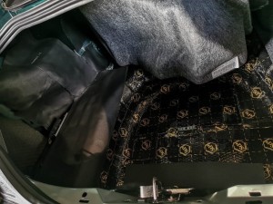 Ford Mustang BULLIT wygłuszenie drzwi, bagażnika i nadkoli – zdjęcie 8