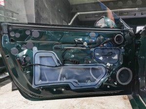 Ford Mustang BULLIT wygłuszenie drzwi, bagażnika i nadkoli – zdjęcie 10