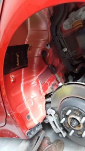 Kia Stinger wygłuszenie podłogi, bagażnika, drzwi i nadkoli – zdjęcie 3