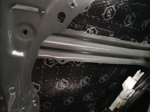 KIA Ceed GT wygłuszenie drzwi i nadkoli – zdjęcie 5