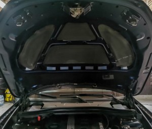 Bmw X1 wygłuszenie drzwi i maski – zdjęcie 10