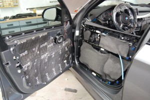 BMW X5 F15 wygłuszenie podłogi, drzwi, nadkoli i maski – zdjęcie 7