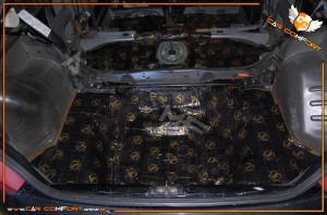 Honda Civic Type R wygłuszenie drzwi, podłogi i bagażnika – zdjęcie 4