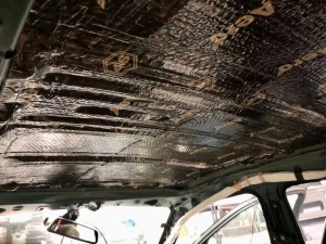 VW T5 wygłuszenie podłogi i dachu – zdjęcie 2