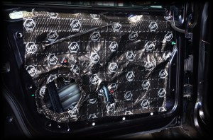 VW Jetta wygłuszenie drzwi – zdjęcie 3