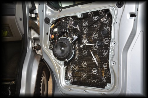 VW T5 StP mata butylowa na przednich drzwiach