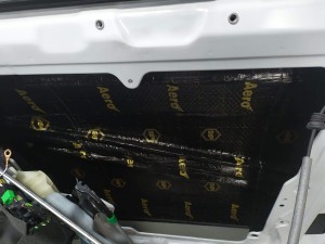 VW T6 Multivan wygłuszenie drzwi – zdjęcie 2