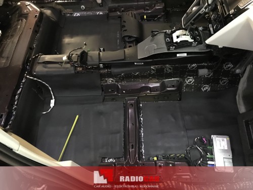 Vw Passat B8 druga warstwa wygluszenie pianka kauczukowa