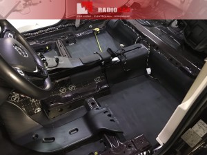VW Passat B8 wygłuszenie drzwi i podłogi – zdjęcie 7