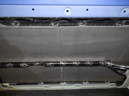 VW T6 Wygluszenie wyciszenie dachu pianka kauczukowa