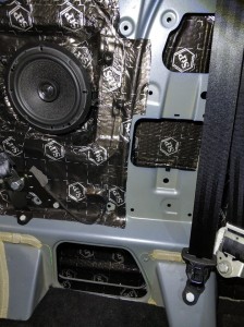 VW T6 wygłuszenie podłogi i bagażnika – zdjęcie 10