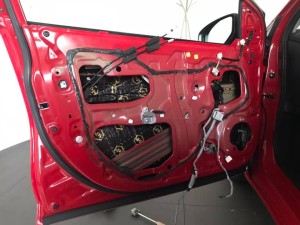 Honda Civic wygłuszenie drzwi – zdjęcie 4