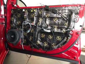 Honda Civic wygłuszenie drzwi – zdjęcie 5
