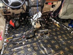 Mitsubishi Pajero wygłuszenie podłogi i bagażnika – zdjęcie 9