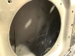 Dokładne wykończenie wnęki koła zapasowego z wykorzystaniem profesjonalnych materiałów Bitmat