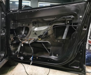 Renault Vel Satis wygłuszenie drzwi – zdjęcie 2