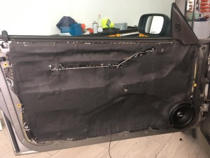 Saab 93 Cabrio wygłuszenie drzwi – zdjęcie 4