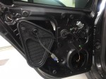 Szczelnie zamknięta konstrukcja drzwi Seat Leon dzięki zastosowaniu niezawodnych mat wygłuszających marki Bitmat