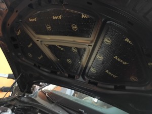 Skoda Superb III wygłuszenie drzwi, bagażnika, nadkoli i maski – zdjęcie 8