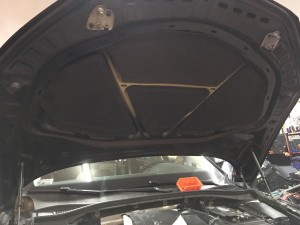 Skoda Superb III wygłuszenie drzwi, bagażnika, nadkoli i maski – zdjęcie 9