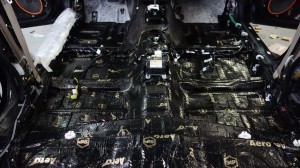 Subaru Outback wygłuszenie drzwi, podłogi i bagażnika – zdjęcie 3
