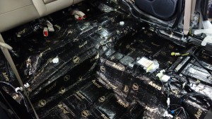 Subaru Outback wygłuszenie drzwi, podłogi i bagażnika – zdjęcie 4