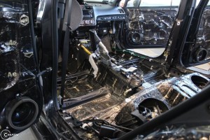 SUBARU WRX STI wygłuszenie drzwi, podłogi, bagażnika i nadkoli – zdjęcie 6