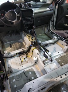 Suzuki Vitara wygłuszenie nadkoli, bagażnika i podłogi – zdjęcie 4