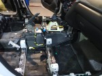 Podłoga Suzuki Vitara z nałożoną barierą dźwiękową
