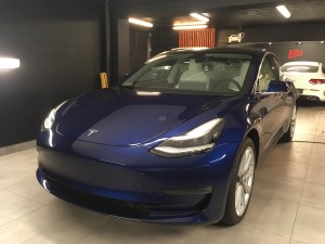 Tesla Model 3 wygłuszenie drzwi – zdjęcie 1