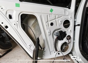 Skoda Octavia III wygłuszenie drzwi – zdjęcie 2