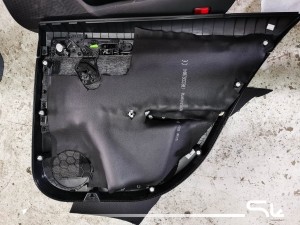 Skoda Octavia III wygłuszenie drzwi – zdjęcie 7