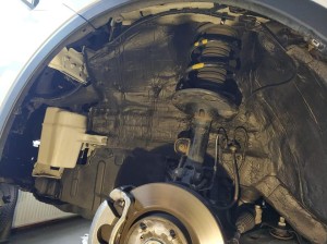 Toyota RAV4 wygłuszenie nadkoli – zdjęcie 9