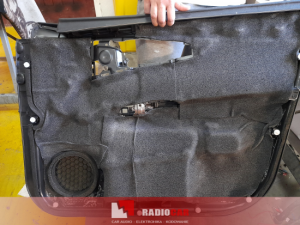 Nissan Qashqai II wygłuszenie drzwi – zdjęcie 5