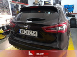Nissan Qashqai II wygłuszenie drzwi – zdjęcie 1
