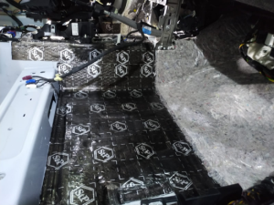 Ford Focus IV wygłuszenie podłogi – zdjęcie 5