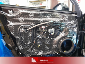 Audi A4 B9 2016 wygłuszenie drzwi – zdjęcie 3