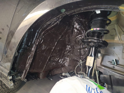 VW Passat B8FL wygłuszenie wyciszenie nadkola druga warstwa