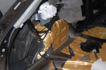 Wyciszanie słupków i elementów konstrukcyjnych w Audi A6 C7 z wykorzystaniem produktów Bitmat