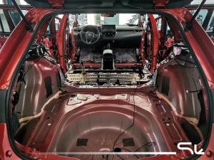 Toyota Corolla XII wygłuszenie całego samochdou – zdjęcie 2