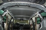 Odkryta blacha dachu w Renault Megane IV przygotowana do aplikacji pierwszej warstwy izolacji akustycznej