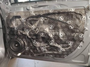 Chevrolet Aveo wygłuszenie drzwi – zdjęcie 5