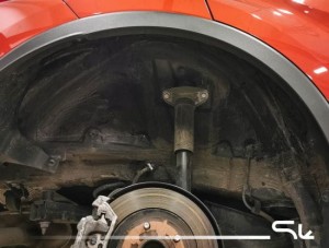 TOYOTA CH-R wygłuszenie całego samochodu – zdjęcie 14
