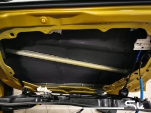 KIA XCeed wygłuszenie drzwi i bagażnika – zdjęcie 9