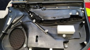 Subaru Forester V wygłuszenie drzwi – zdjęcie 4