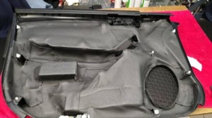 Subaru Forester V wygłuszenie drzwi – zdjęcie 5